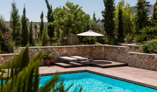 Seitwerk Hotel Uffing am Staffelsee Pool Toskana 530x400